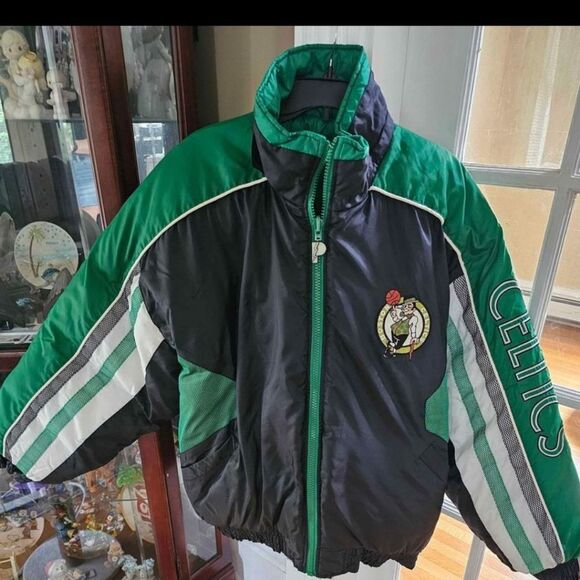 Pro Player Other - Vintage Boston Celtics reversible winter jacket size XXL